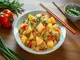 leckerer-hauch-von-asien-chinesische-reispfanne-mit-ananas-zubereiten